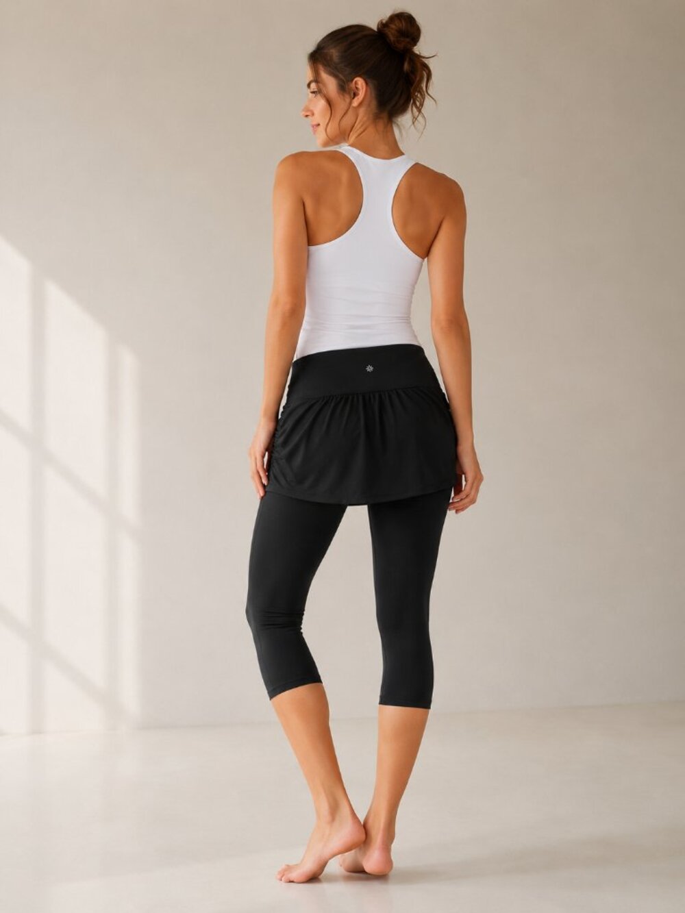 Athleta Elation Capri Skort Leggings Black Ruched Side 2-in-1 Athleisure Size L - Picture 2 of 6